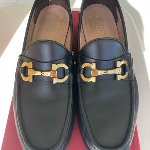 Men’s black Ferragamo size 11 EE (wide) shoes in great condition. Gently used.